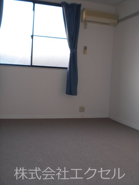 その他部屋・スペース　エアコン完備です。