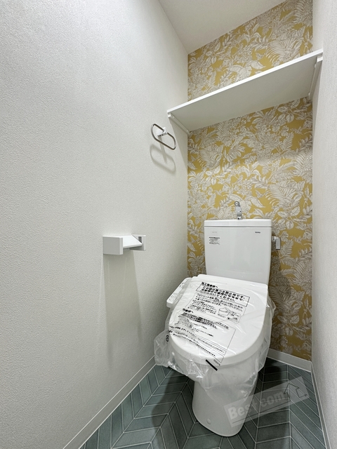 トイレ　温水洗浄便座付き♪