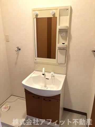 洗面設備　洗髪洗面化粧台