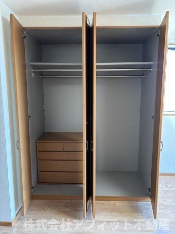 収納　クローゼット