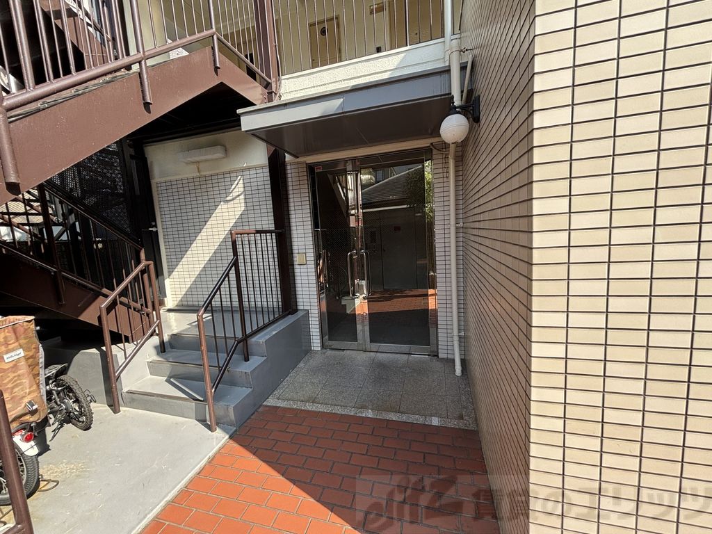 セキュリティ　エントランス