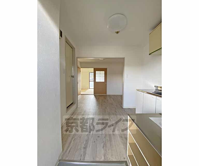 その他部屋・スペース　玄関から見たところです。