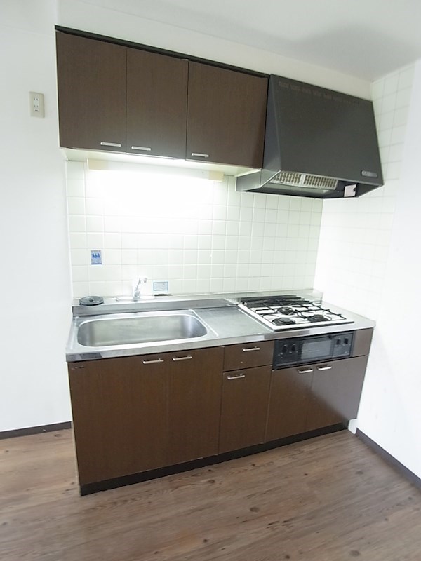 キッチン　違うお部屋の写真です。ご参考までに