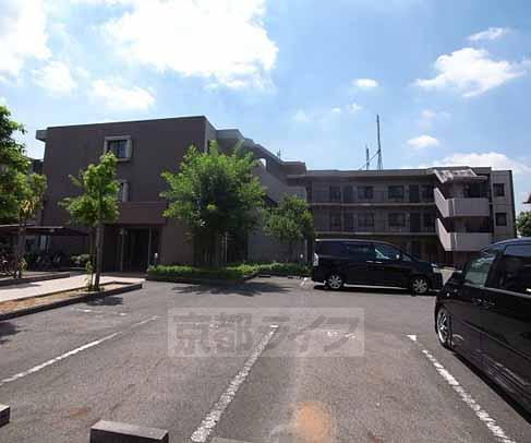 建物外観　ネットは光（ＮＴＴ　ＫＣＮ）対応です。