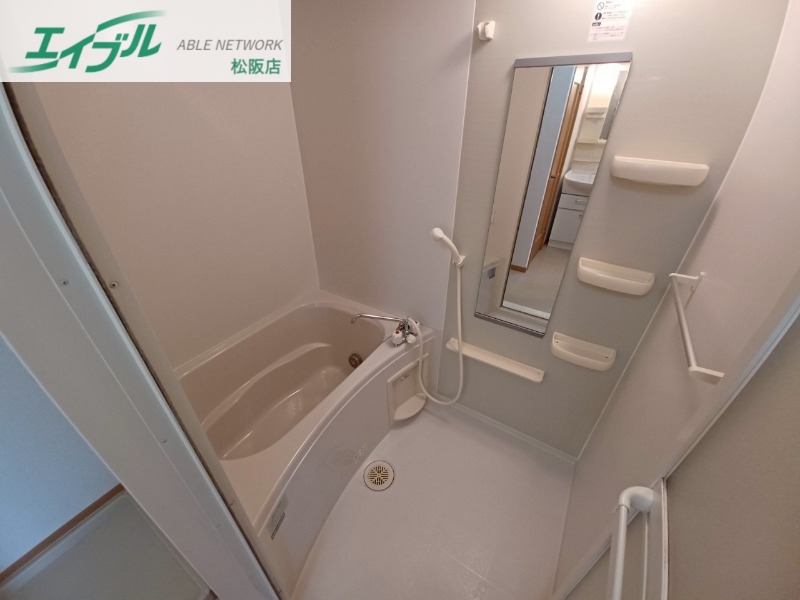 バス・シャワールーム　反転タイプ参考写真