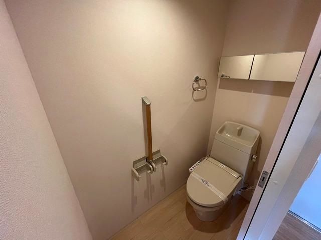 トイレ　※同施工会社イメージ写真