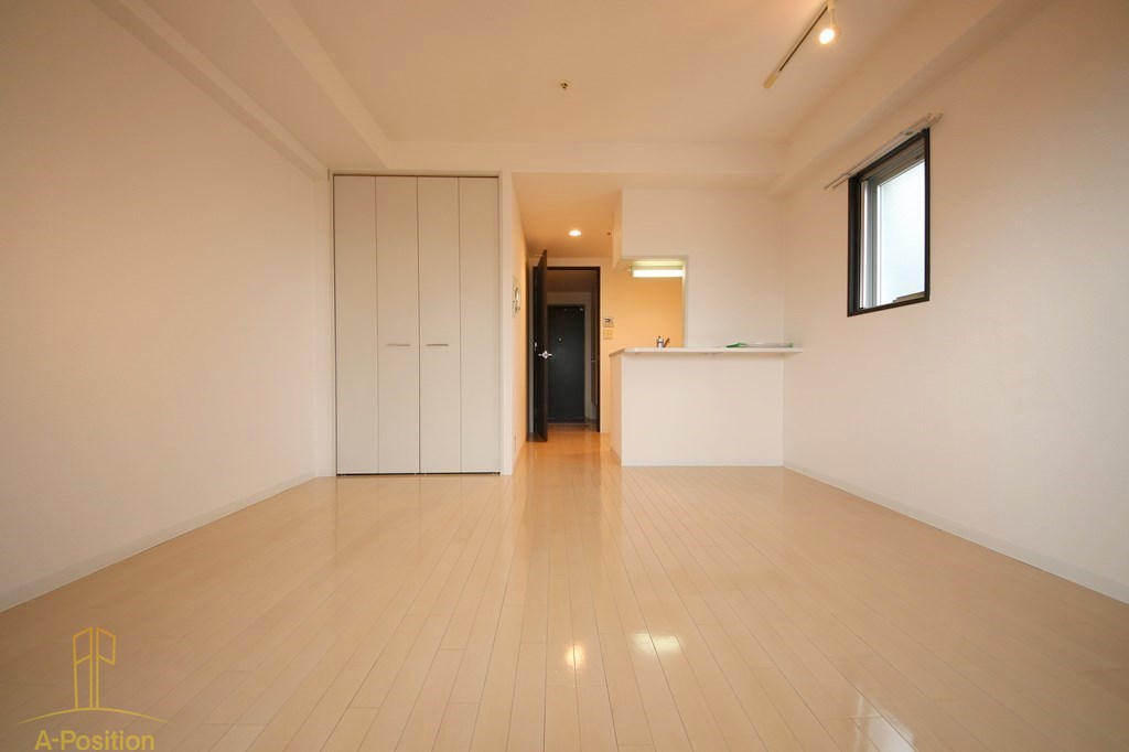 居室・リビング　アーバンフラッツ上町