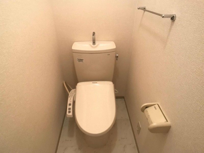 トイレ　図面と現状に相違がある場合には現状を優先