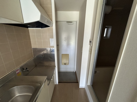 玄関　※別部屋の写真です