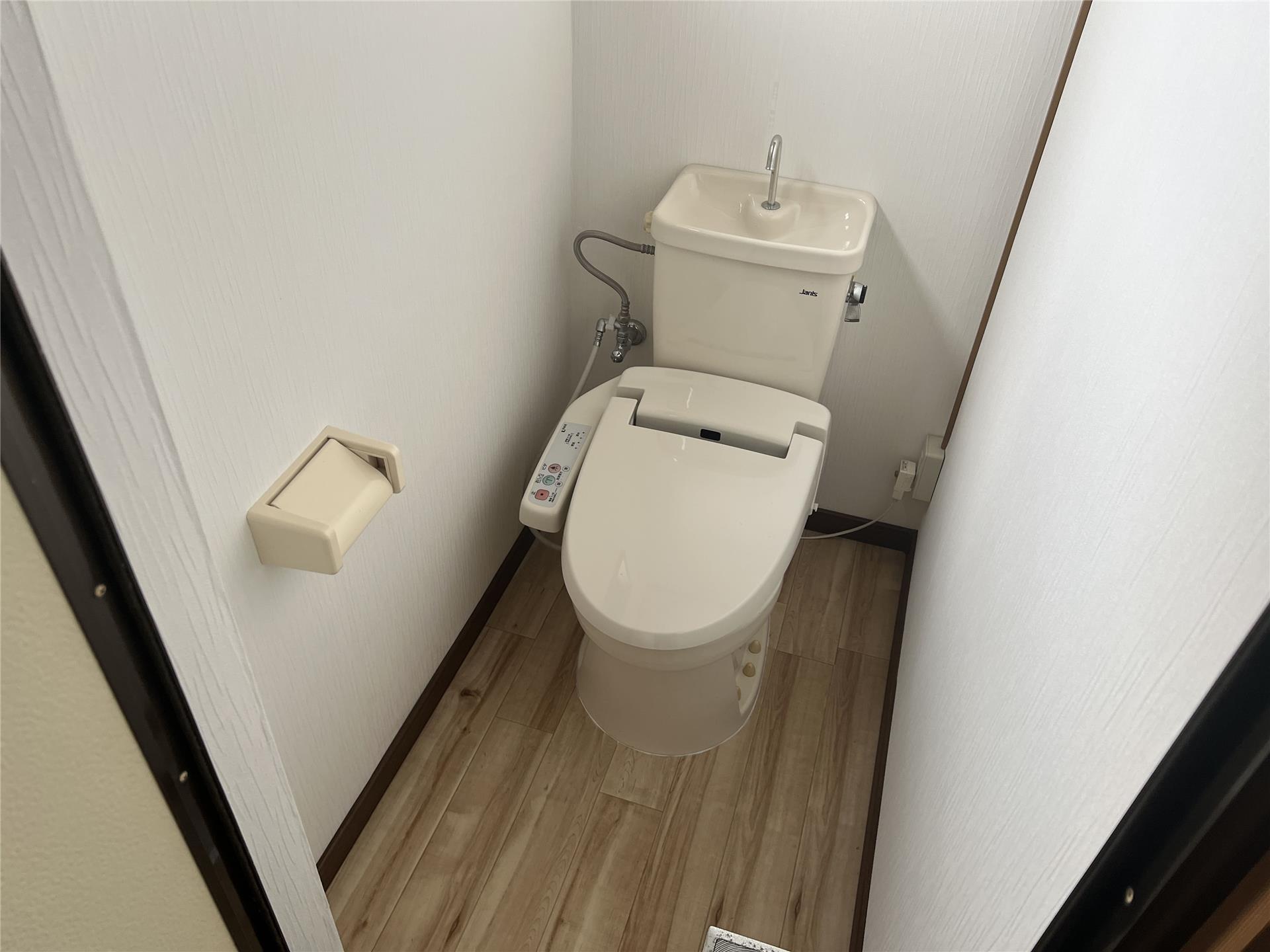 トイレ　トイレ