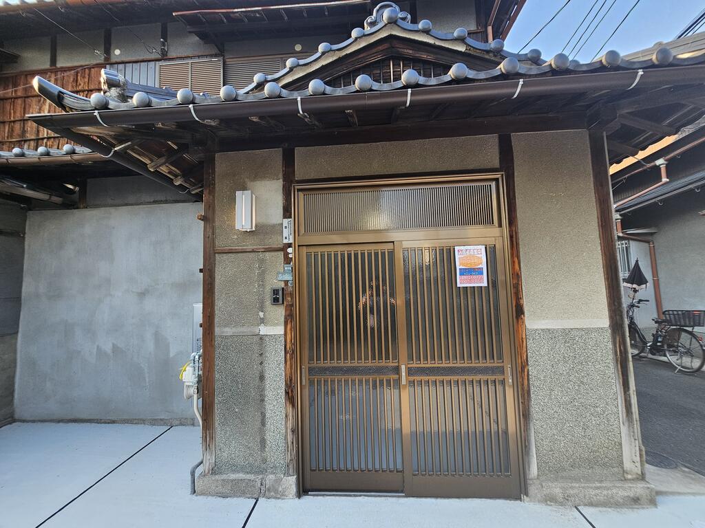 フルリノベーション南四条貸家の外観写真