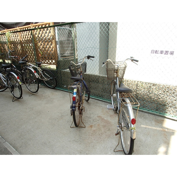 駐車場　駐輪場