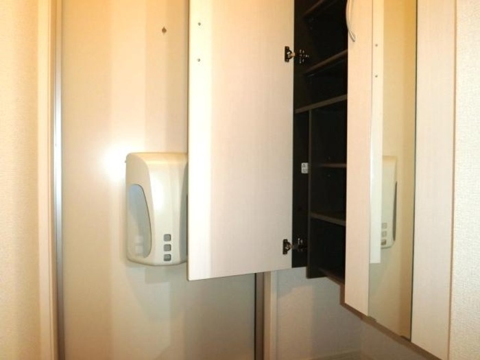 玄関　シューズボックス