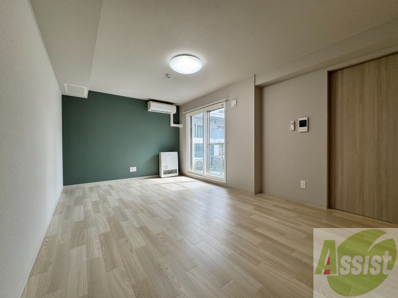 居室・リビング　広々としたリビングですね。使い勝手がよさそうですね！