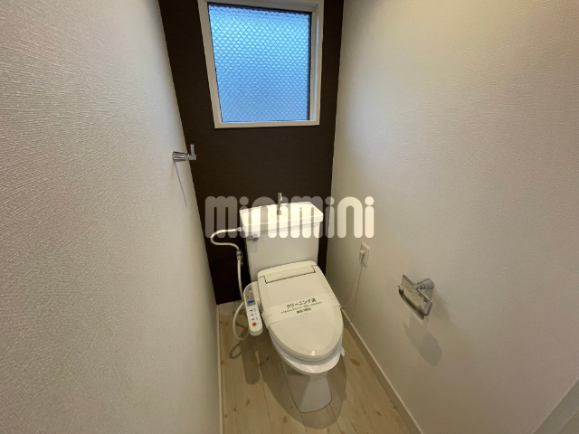 トイレ　綺麗なぴかぴかトイレです