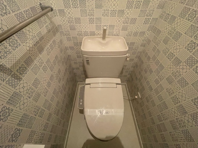 トイレ　別号室