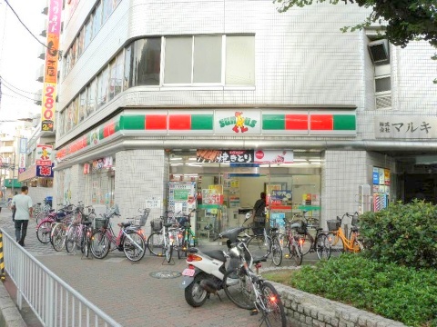 コンビニ　ファミリーマート 近鉄八尾駅前店（コンビニ）まで190m