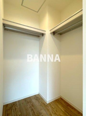 収納　●ウォークインクローゼット