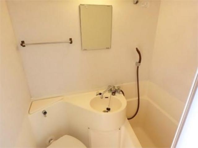 洗面設備　洗面台です