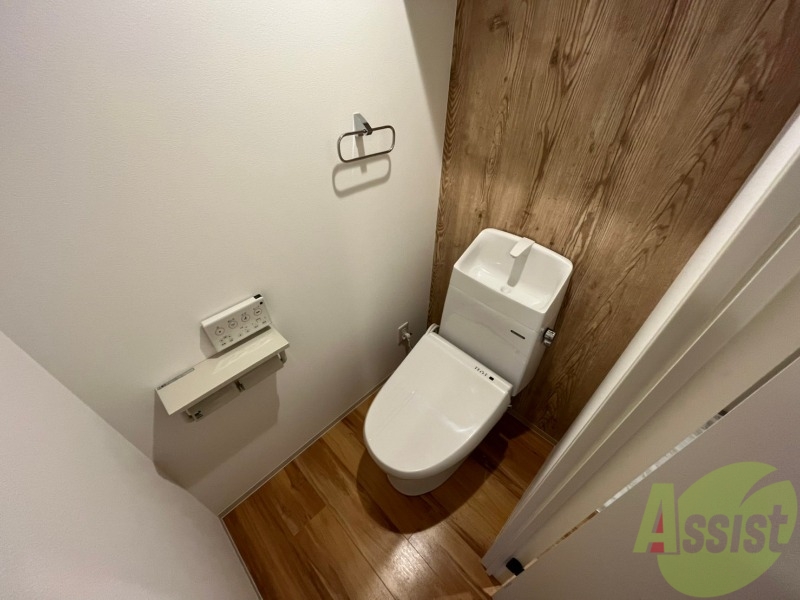 トイレ　ウォシュレット機能がついたトイレ。安心して使用できますね。