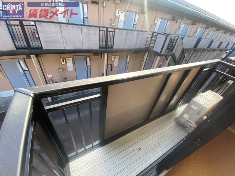 バルコニー　別部屋参考写真となります。