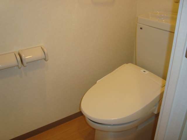 トイレ　シャワー付トイレ