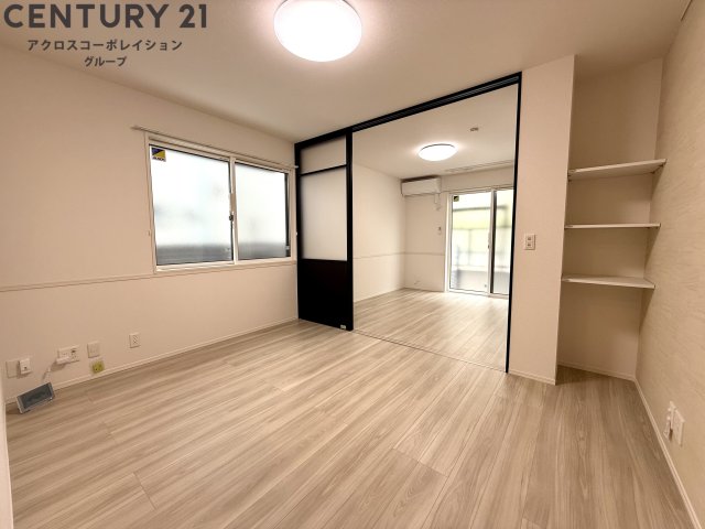 居室・リビング　エアコン付き　11.3帖のとても綺麗なLDK