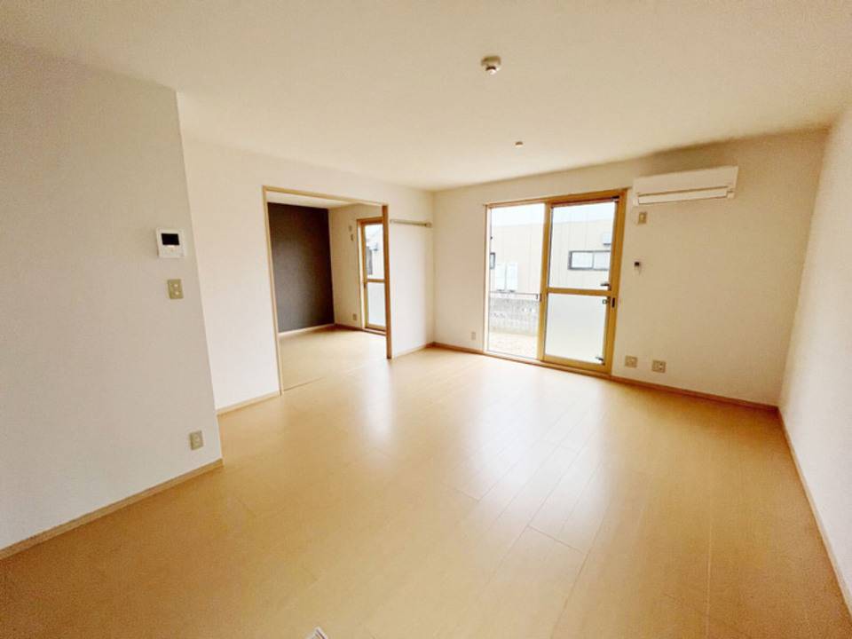 居室・リビング　リビング