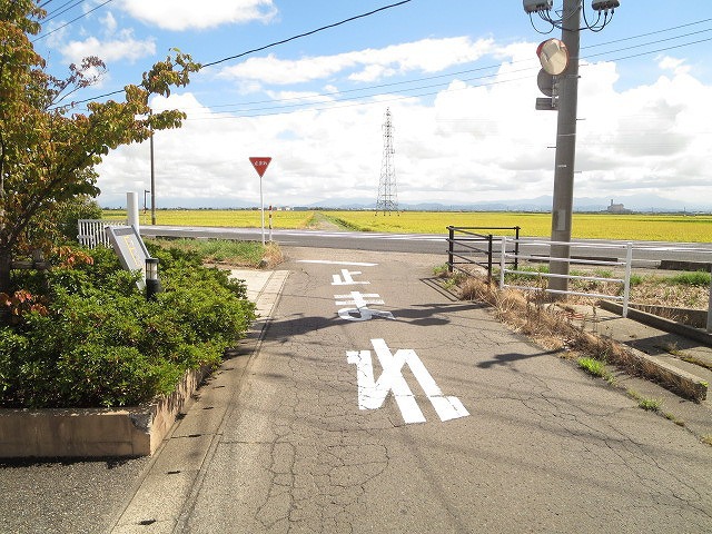 その他　前面道路（その他）まで0m