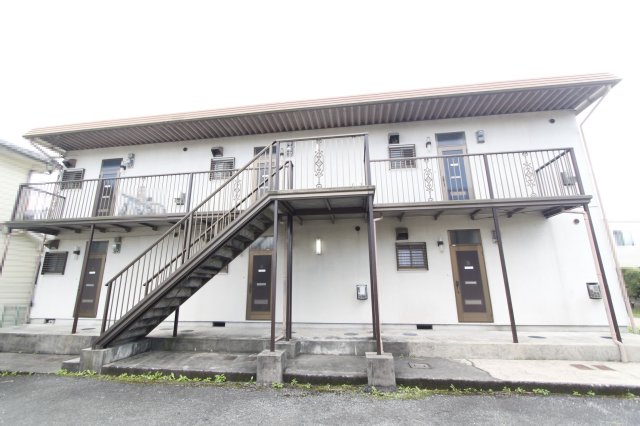 建物外観　落ち着いた雰囲気の外観です