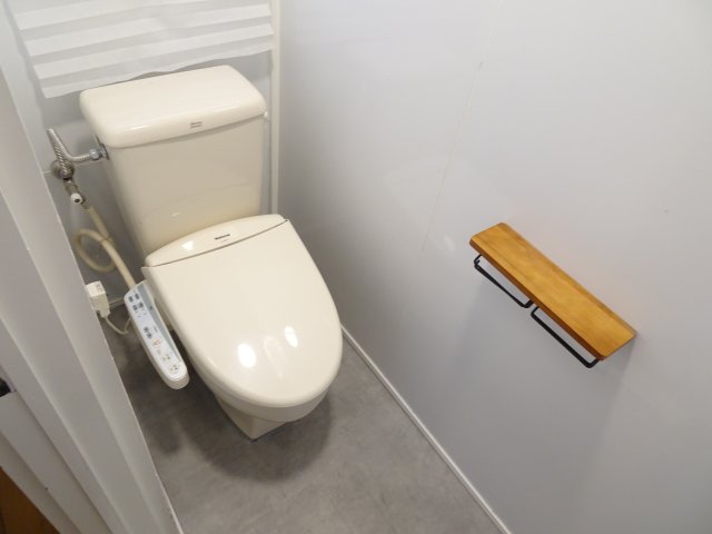 大野町相羽戸建のトイレ写真
