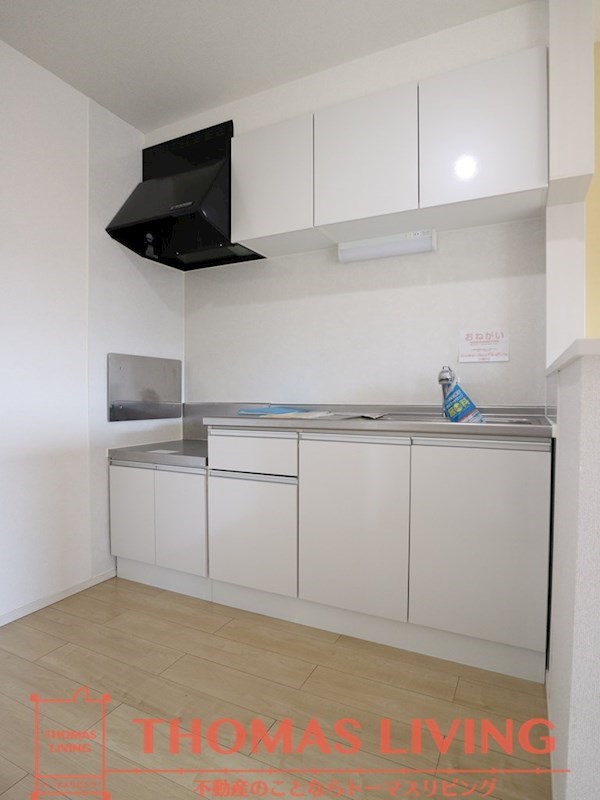 キッチン　収納力も充分なキッチンです。