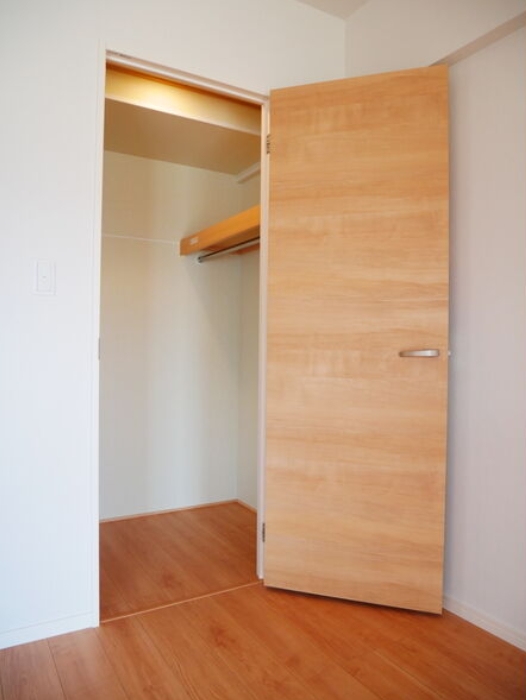 収納　同ハウスメーカー施工の類似物件参考写真です