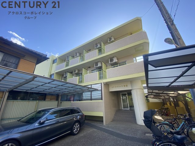 建物外観　オートロック・防犯カメラ付きで安心です！