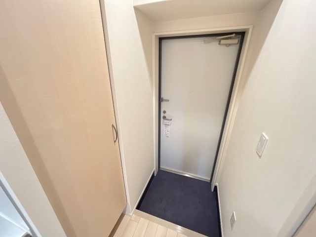 玄関　※未完成物件の為類似物件のイメージ画像になります