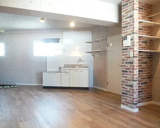 居室・リビング　こちらの居間で趣味の時間をお楽しみください