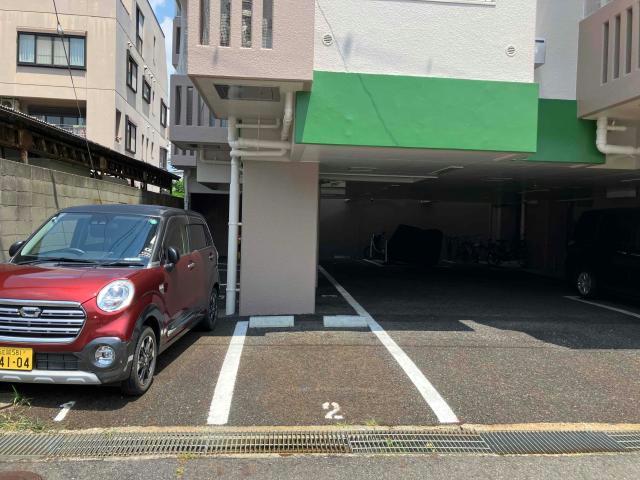 駐車場　駐車場