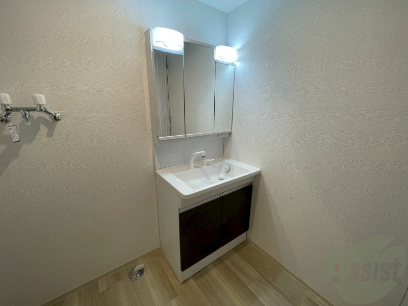 洗面設備　シャンプードレッサーで身支度もラクラクです！