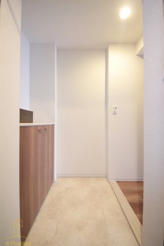 玄関　クレストコート靭公園