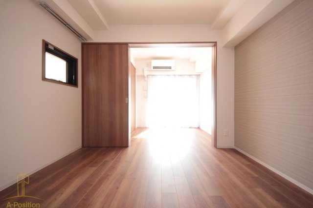 居室・リビング　クレストコート靭公園