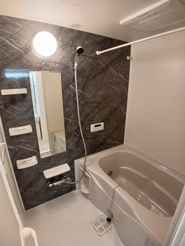 バス・シャワールーム　図面と現状に相違がある場合には現状を優先