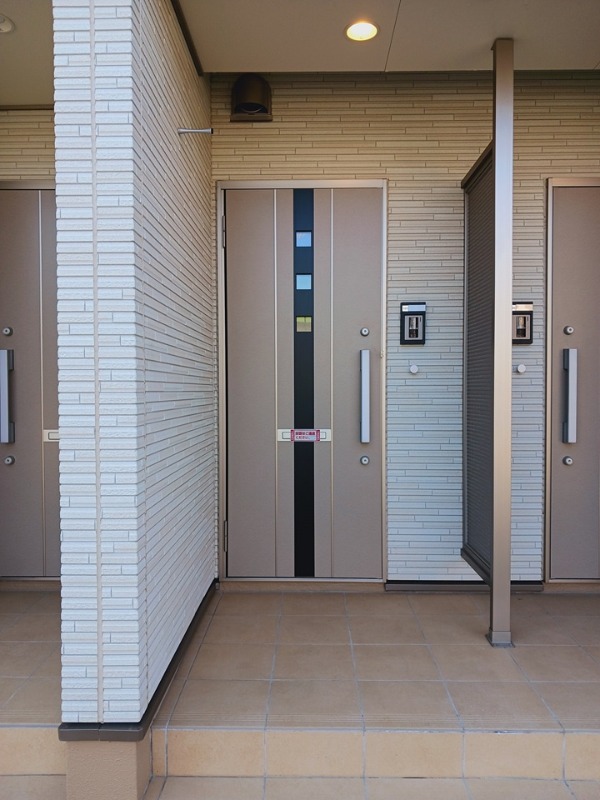 玄関　図面と現状に相違がある場合には現状を優先