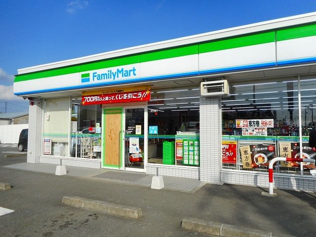 コンビニ　ファミリーマート小笠赤土店（コンビニ）まで850m