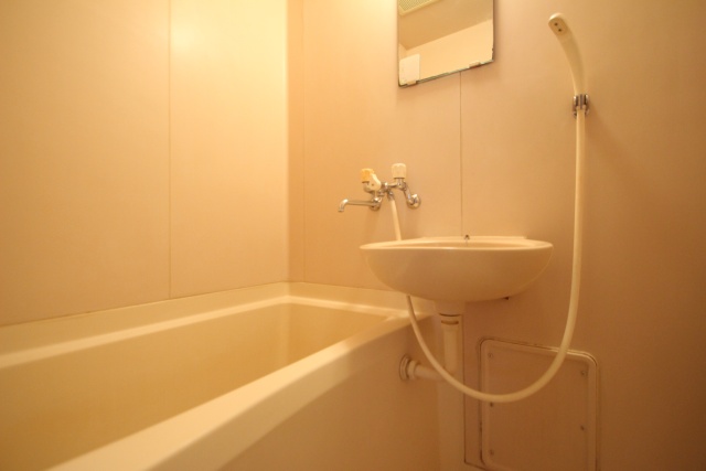 バス・シャワールーム　※別室の参考写真の為、現況優先です。