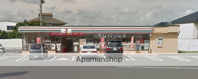 コンビニ　セブンイレブン（コンビニ）まで1950m