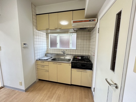 キッチン　※別部屋の写真です