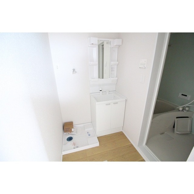 洗面設備　※完成前の写真となります。