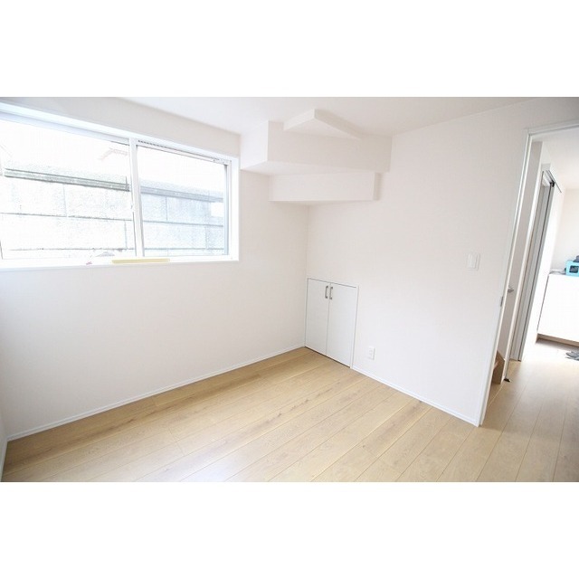 その他部屋・スペース　１階洋室　※完成前の写真となります。