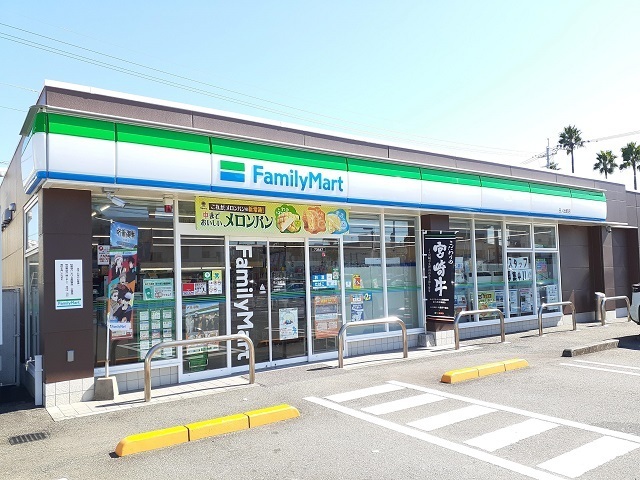 その他　ファミリーマート日の出町店（その他）まで500m