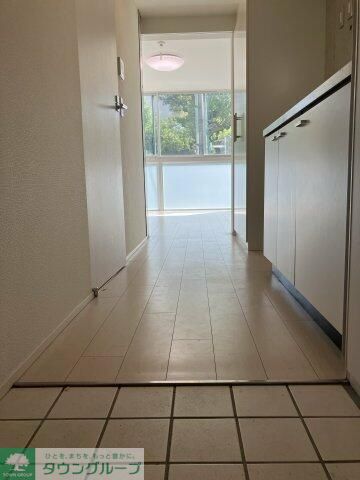 玄関　お部屋探しは株式会社　タウンハウジング　までお気軽にお問合…